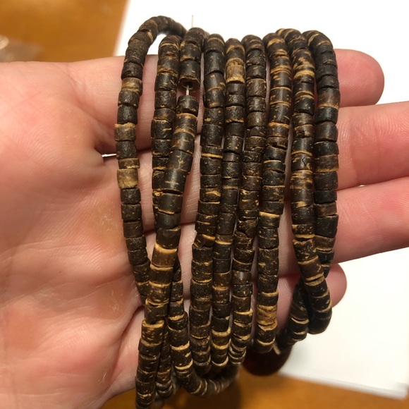 Multiple Chain Costume Necklace - Picture 2 of 4